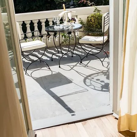 La Vedetta Hotell 5*